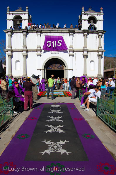 2. Early morning in front of Ermita Santa Lucía