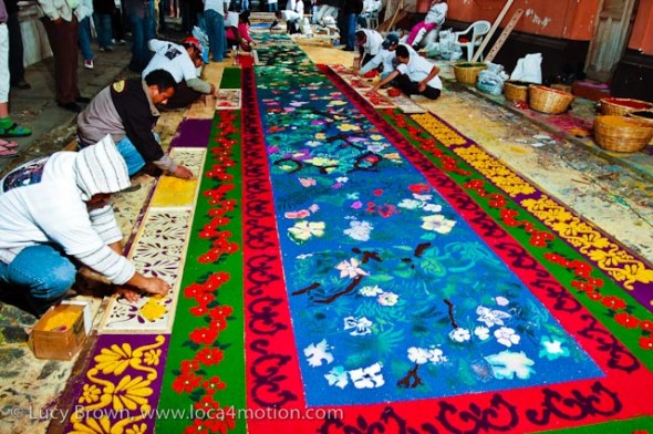 Making alfombras all Maundy Thursday (Jueves Santo) night for the early morning Good Friday (Viernes Santo) procession, Antigua, Guatemala
